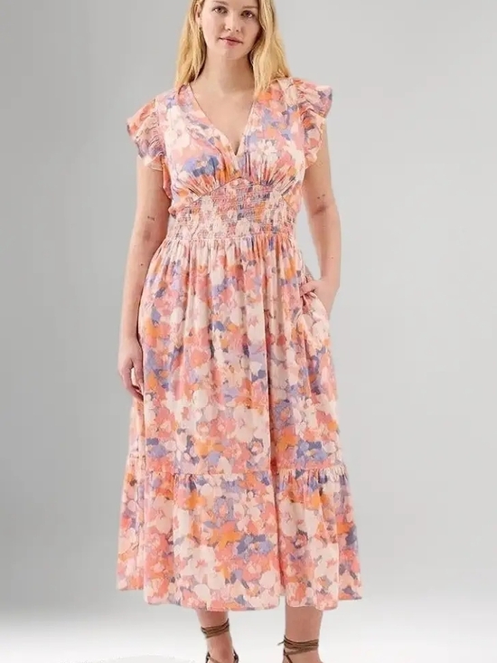 GAP Dresses & Skirts - Floral Flutter-Sleeve Midi Dress in Peach Multi